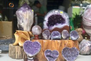 Chọn đá thạch anh trong nhà