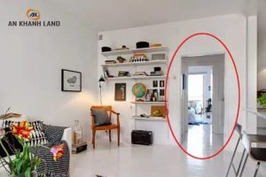 Nhà có 2 cửa đối diện nhau